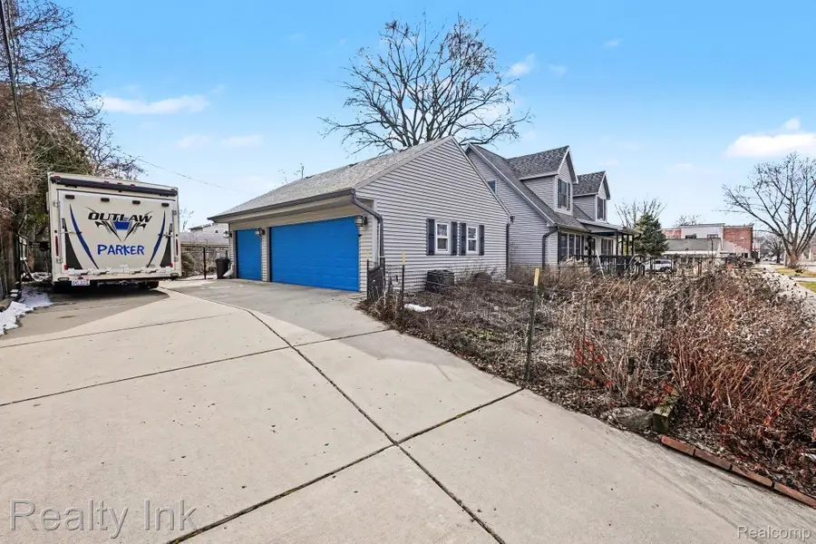 27132 Groveland Street, Madison Heights, MI 48071 - #3