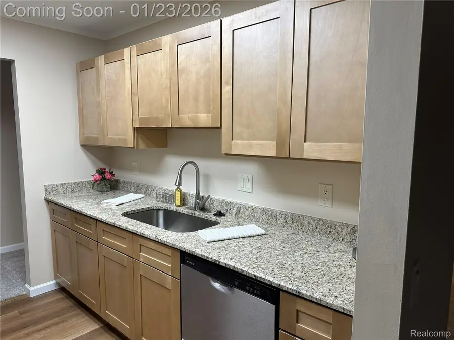 18059 University Park Drive #39, Livonia, MI 48152 - Image #3