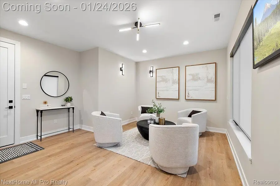 104 N CENTER COVE N Center Cove #11, Northville, MI 48167 - Image #3