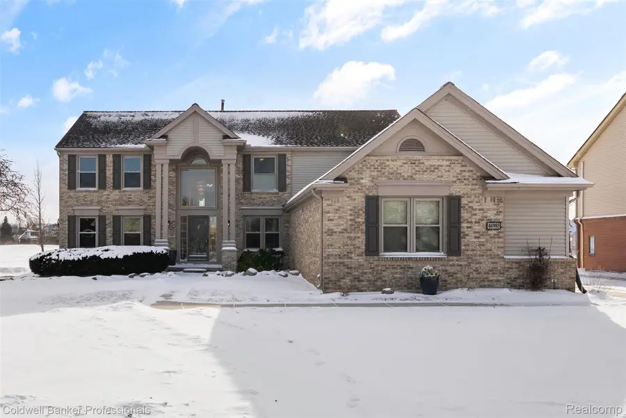 46985 Glastonbury Drive, Canton, MI 48188 - Image #2