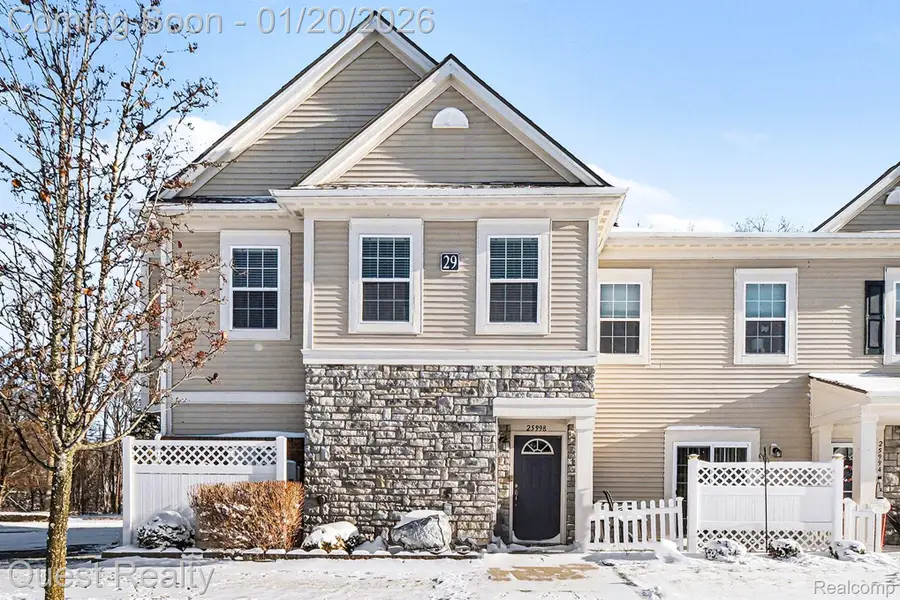 25998 Maritime Circle S, Harrison Township, MI 48045 - Image #2