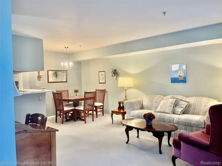 22254 Cape Cod Way, Farmington Hills, MI 48336 - Image #3