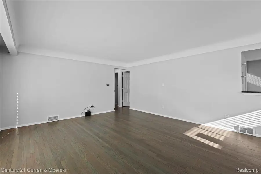 14432 Lyons Street, Livonia, MI 48154 - Image #3