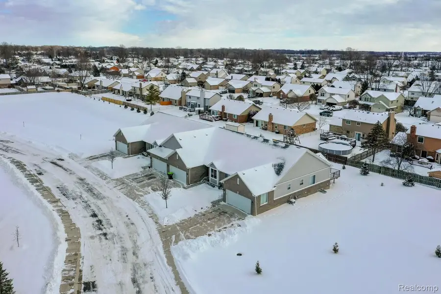 26136 Juliagrove Lane, Chesterfield Township, MI 48051 - Image #3