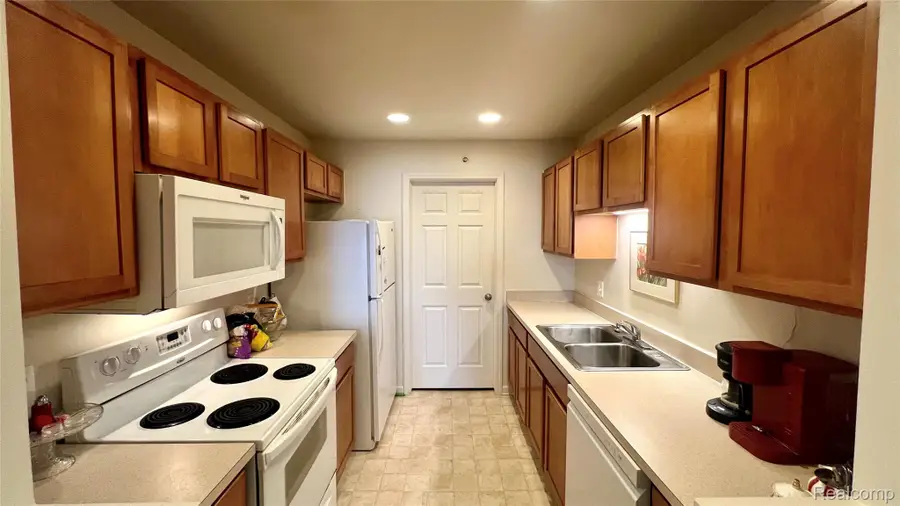 4378 Deeside Drive, Brighton, MI 48116 - Image #3