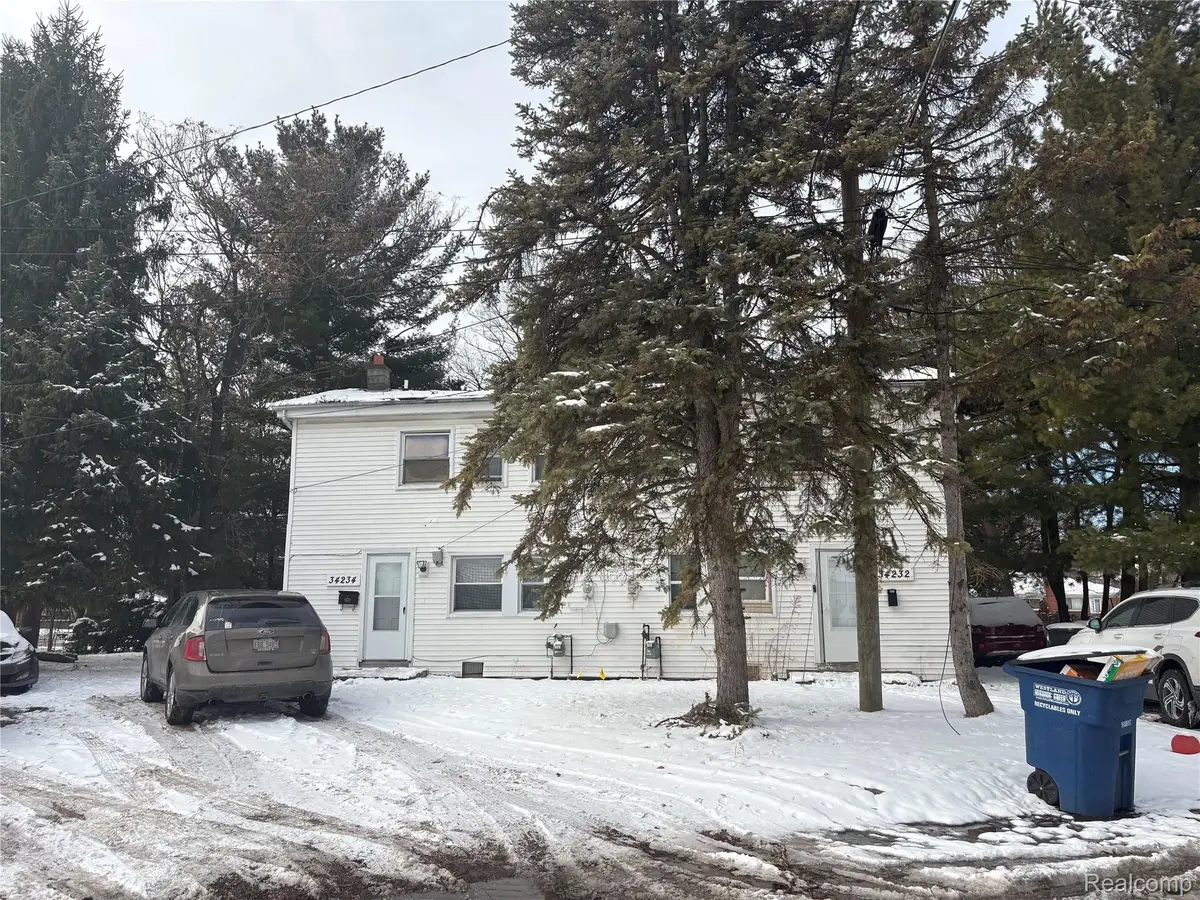34232 Dayton Court, Westland, MI 48186 - Image #1