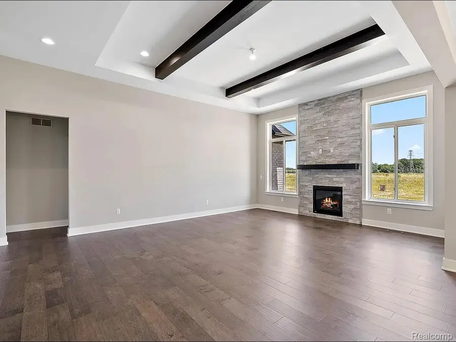 54660 Chesterfield Rd, Chesterfield, MI 48051 - Image #3