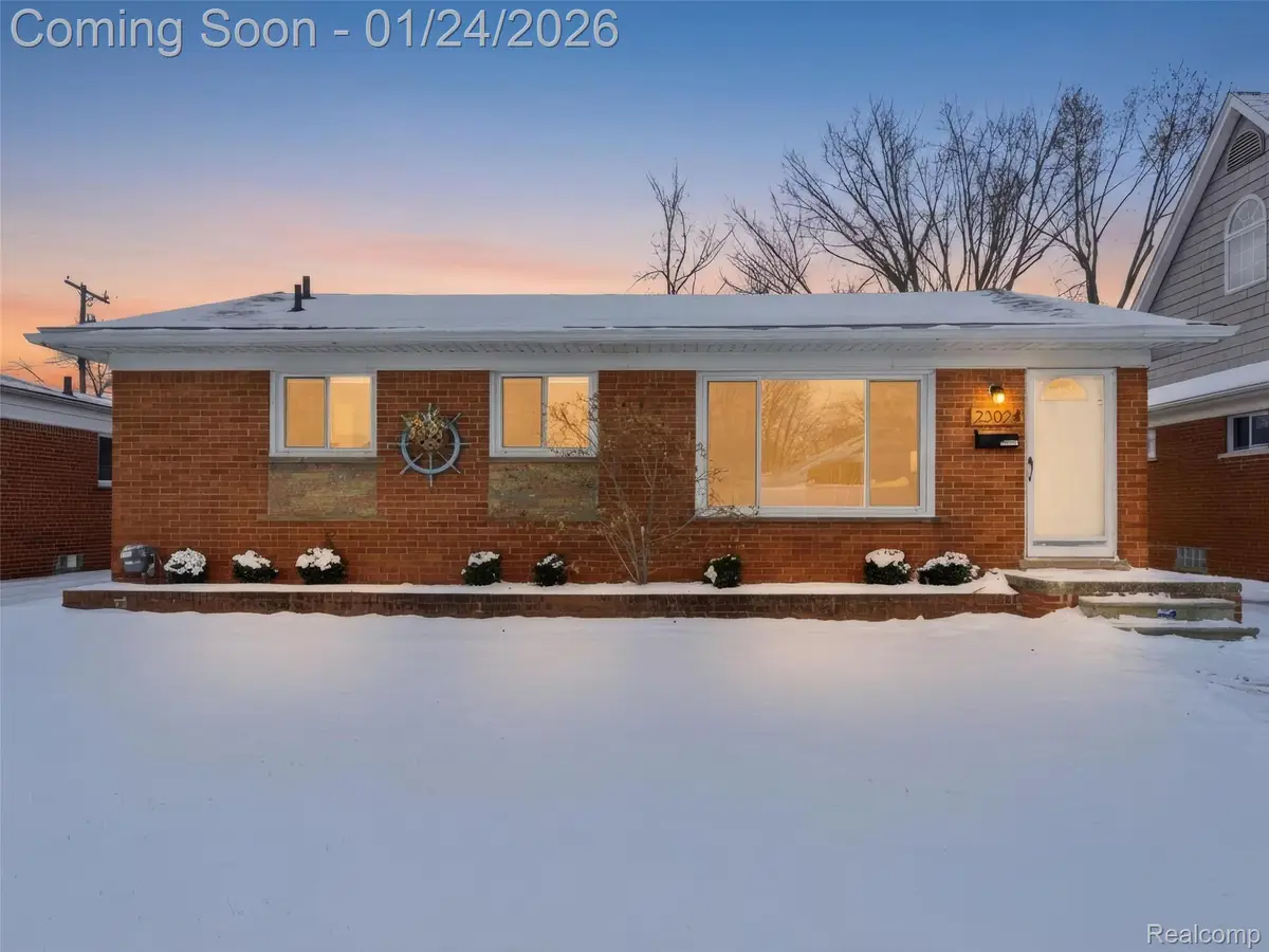 23024 Playview Street, Saint Clair Shores, MI 48082 - Image #1