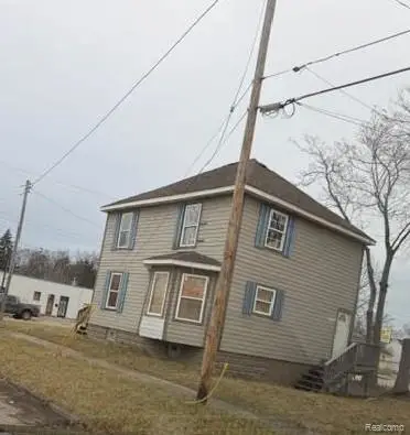 2917 Fenton Road, Flint, MI 48507