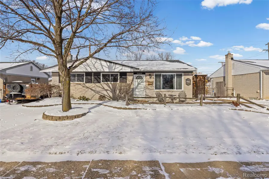 32952 Avondale Street, Westland, MI 48186 - Image #2