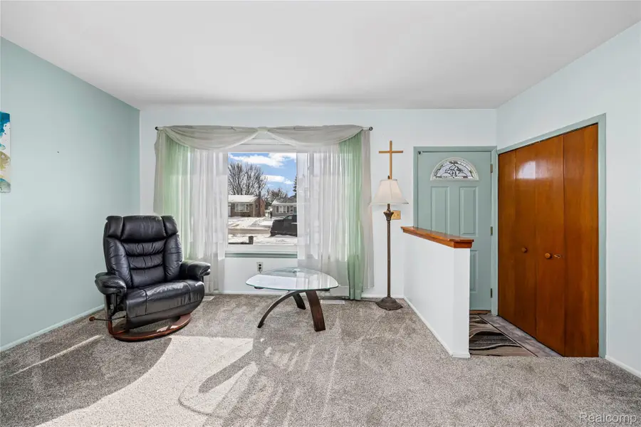 32952 Avondale Street, Westland, MI 48186 - Image #3