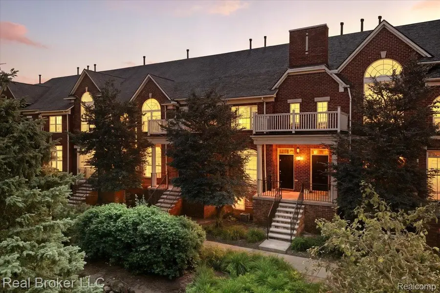 1546 Devon Lane, Troy, MI 48084 - Image #2