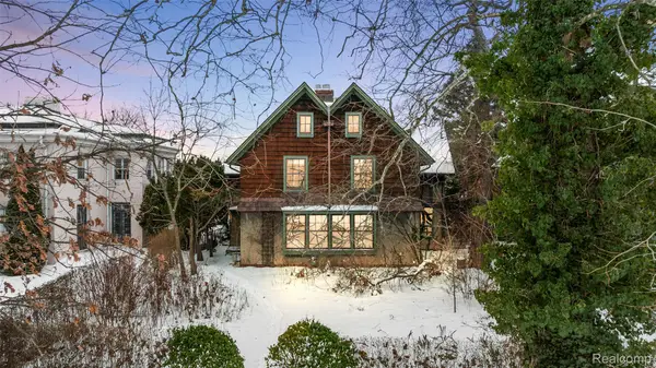 1444 Burns Street, Detroit, MI 48214