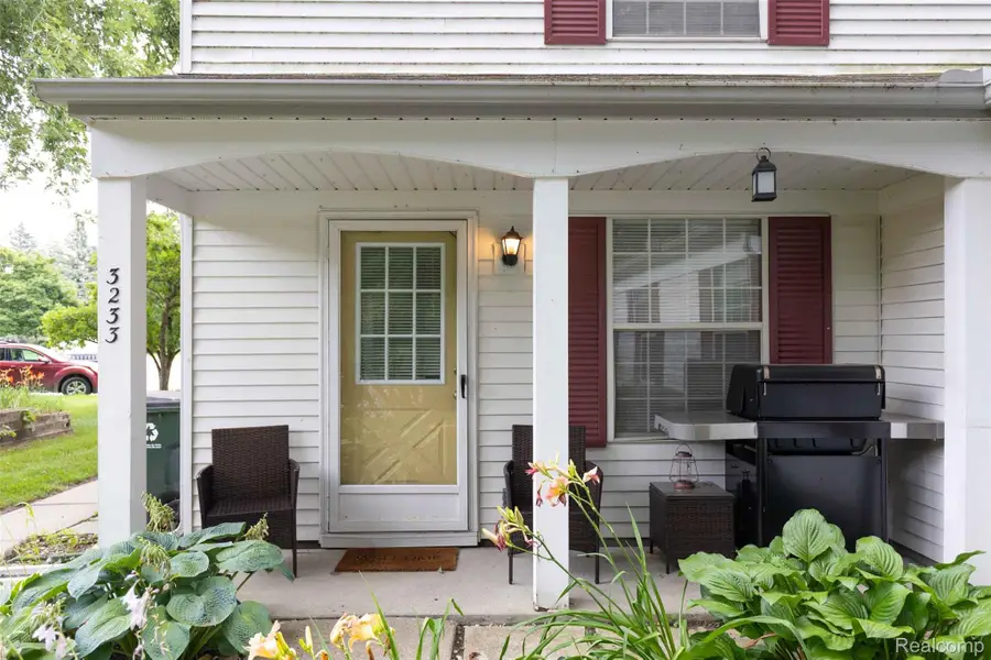 3233 Northfield Court, Orion, MI 48360 - Image #2