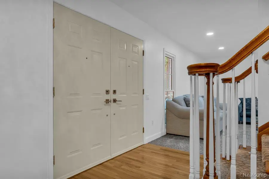 18500 Mayfield Street, Livonia, MI 48152 - Image #3