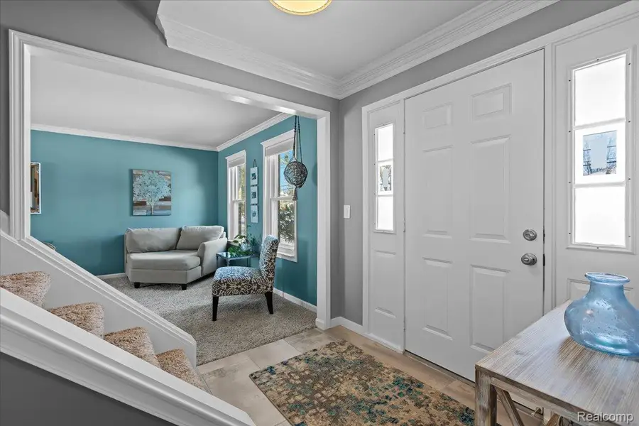 17193 Louise Street, Livonia, MI 48152 - Image #2