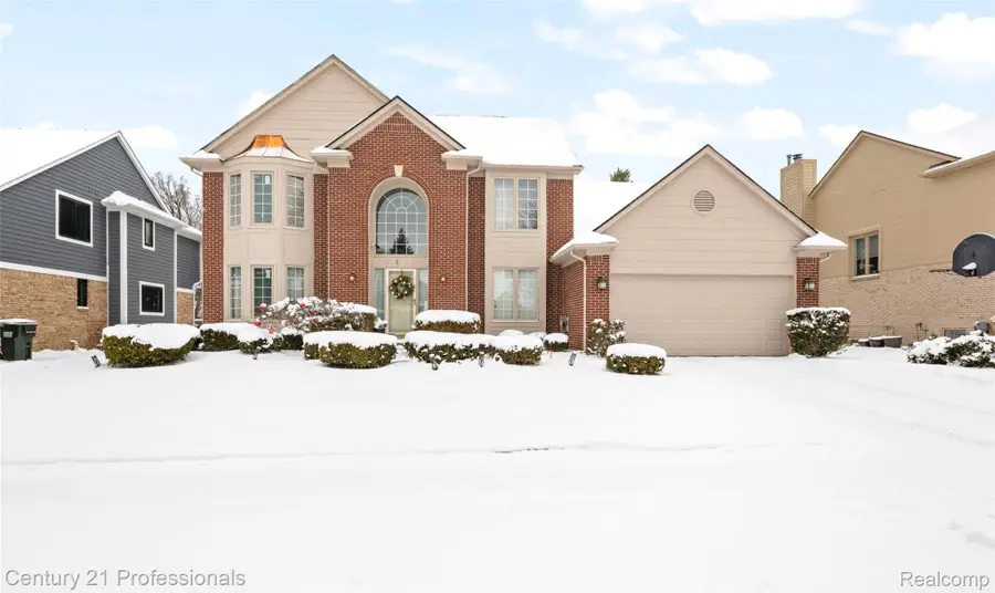 3814 Beechcrest, Rochester Hills, MI 48309 - Image #2