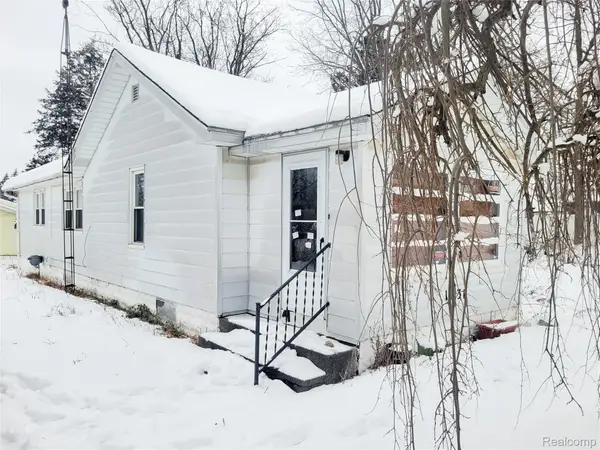 1031 E Pine Avenue, MtMorris, MI 48458