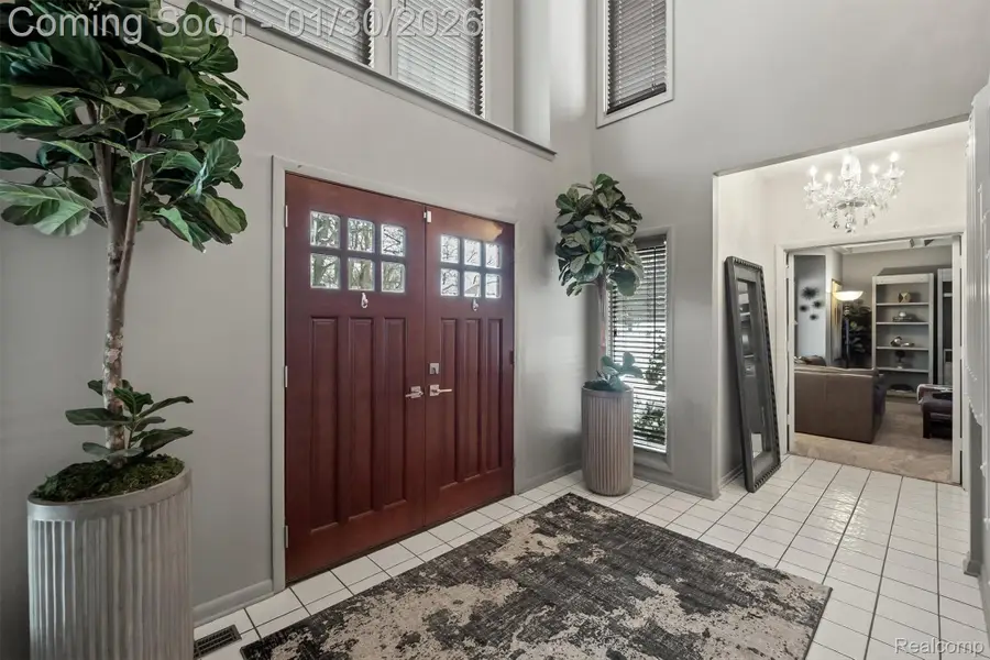 4926 Oak River Drive, Troy, MI 48098 - Image #3