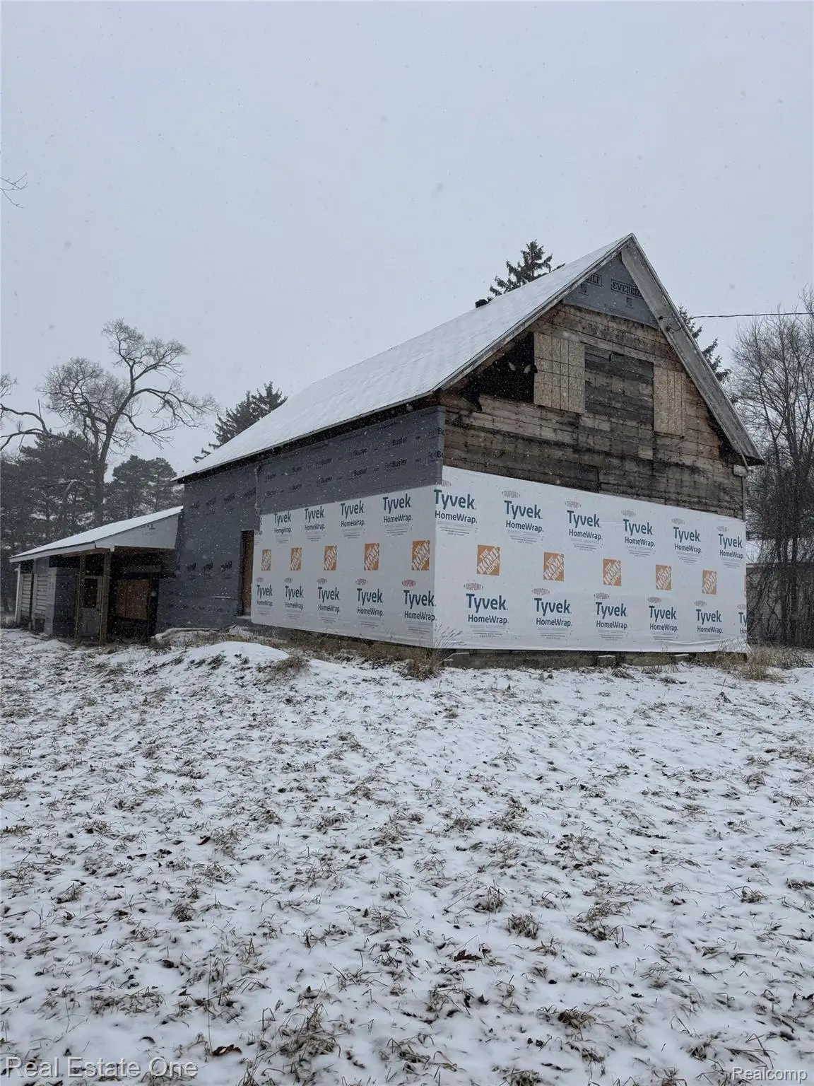 3129 E Genesee Avenue, Saginaw, MI 48601 - Image #1