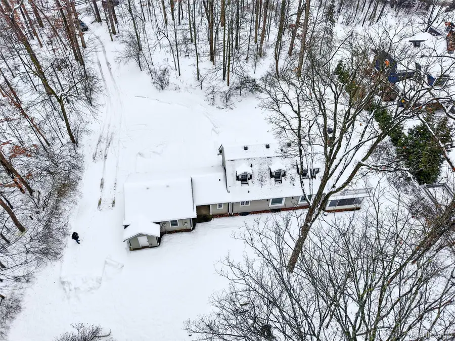 24924 Riverwood Drive, Franklin, MI 48025 - Image #3