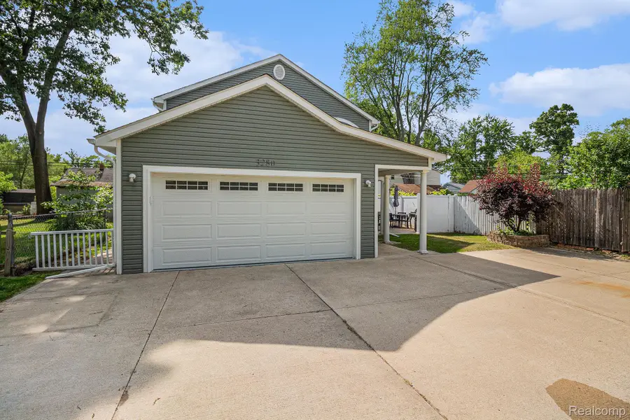 3280 Chambourne Street, Commerce Township, MI 48382 - Image #2