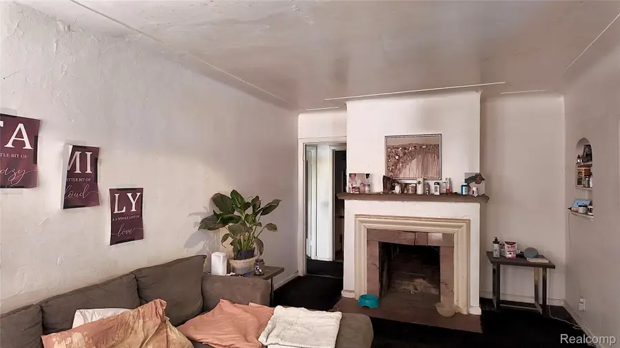 17300 Chapel Street, Detroit, MI 48219 - Image #2