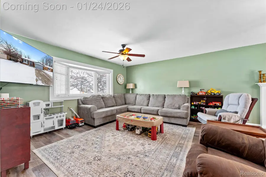 20443 Churchill Avenue, Trenton, MI 48183 - Image #2
