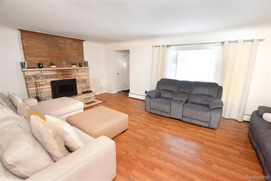 3179 Gehring Drive, Flint, MI 48506 - Image #3