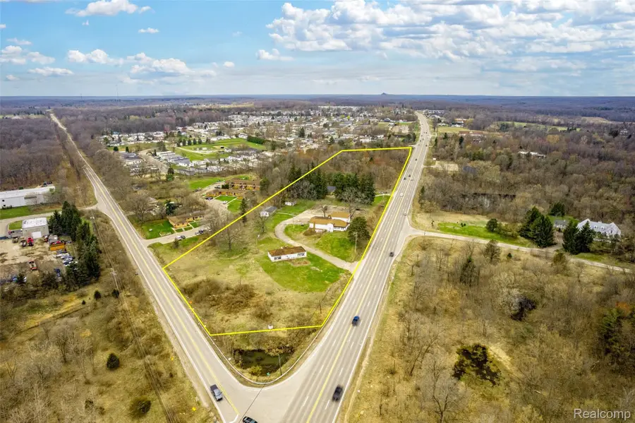 10655 Dixie Highway, Davisburg, MI 48350 - Image #2