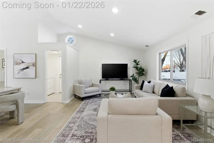 1091 Joangay Boulevard, Waterford, MI 48327 - Image #3