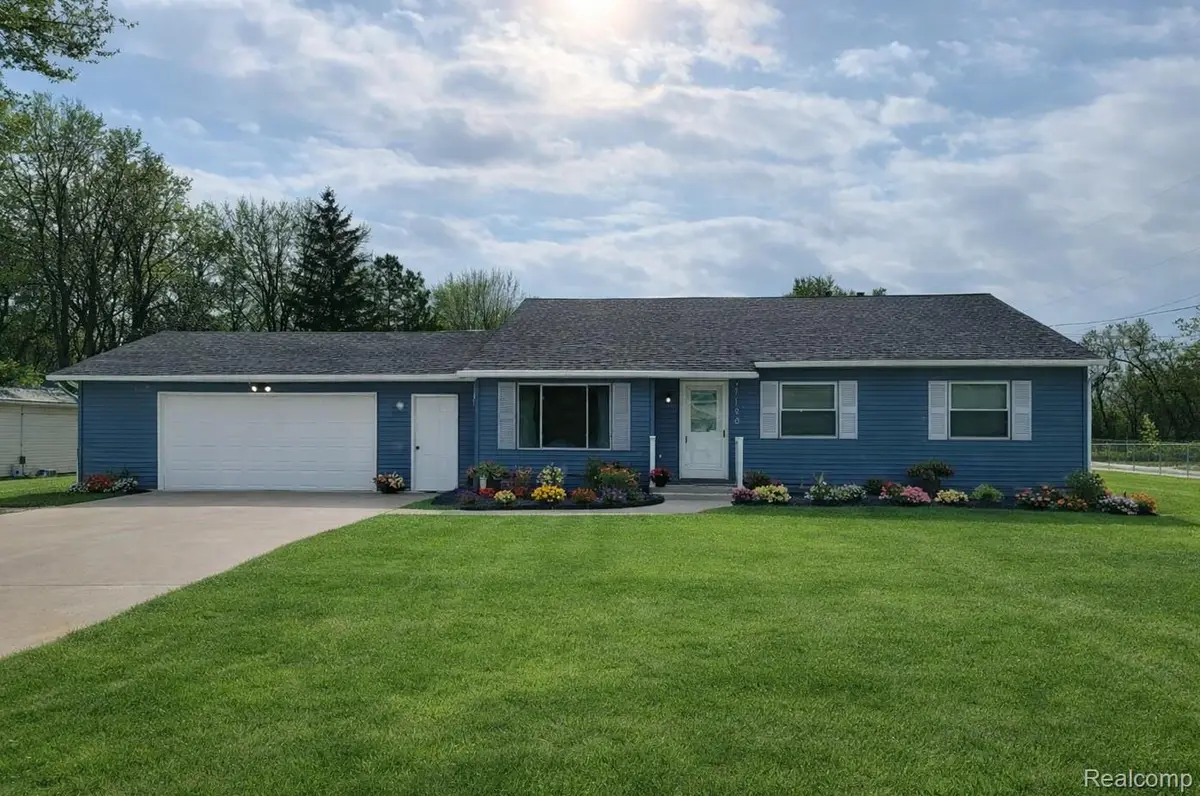 7120 Lapeer Road, Davison, MI 48423 - #1