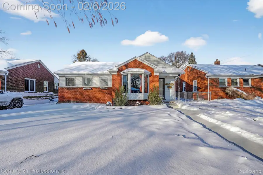 28418 N Clements Circle, Livonia, MI 48150 - Image #3