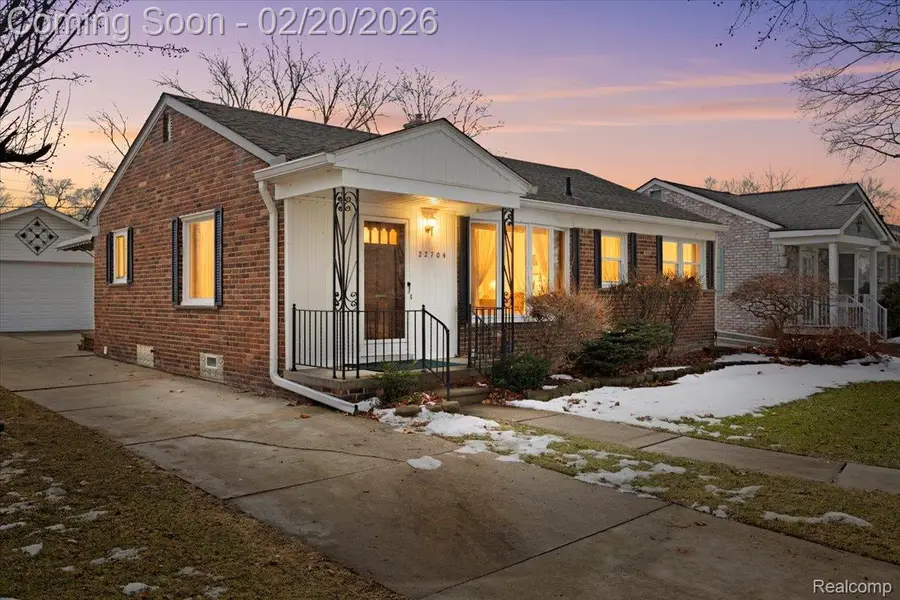 22704 Chapoton Street, Saint Clair Shores, MI 48080 - #2