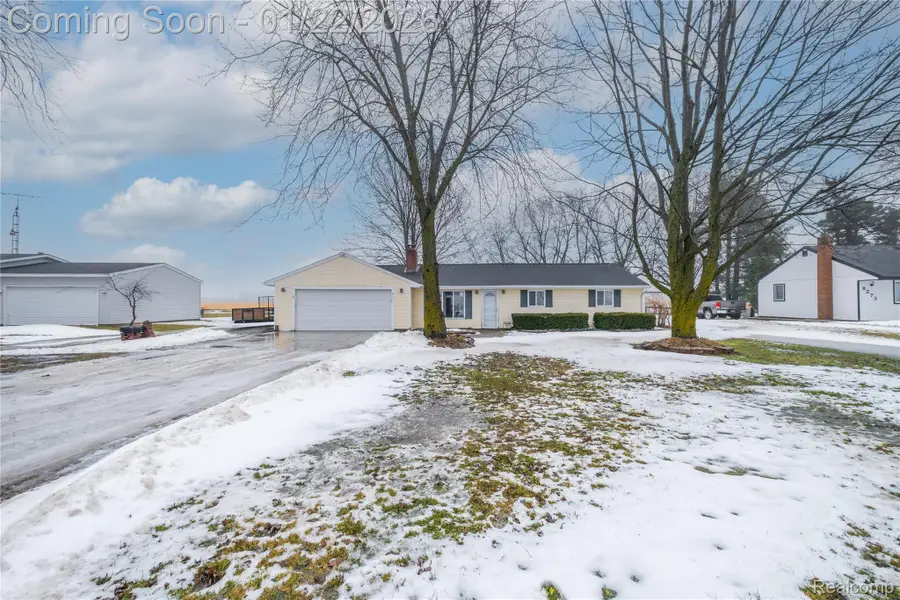 8221 Van Vleet Road, Gaines, MI 48436 - Image #3