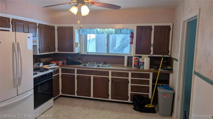 2400 N State Road, Davison, MI 48423 - Image #3