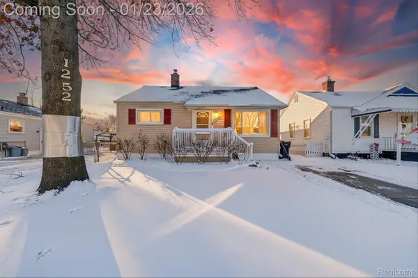 1252 8th Street, Wyandotte, MI 48192