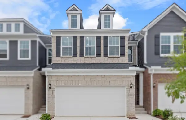 4147 Nottingham Circle, Clarkston, MI 48346