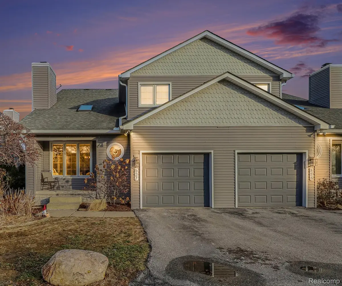 607 S Crooks Road, Clawson, MI 48017 - Image #1