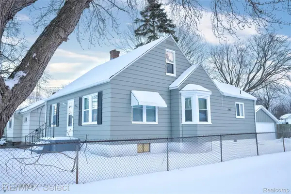 1085 W Parkwood Avenue, Flint, MI 48507