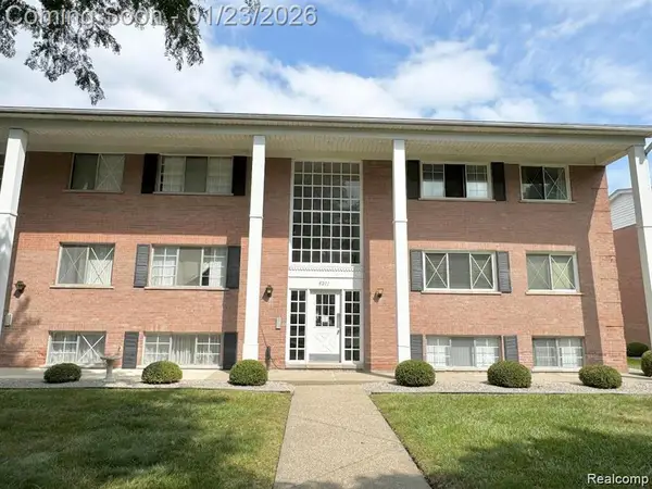 8211 Denwood Drive #6, SterlingHeights, MI 48312
