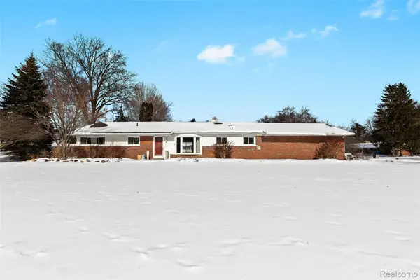 7275 Merrybrook, WestBloomfield, MI 48322