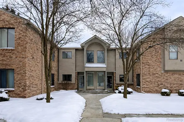 42739 Lilley Pointe Drive, Canton, MI 48187