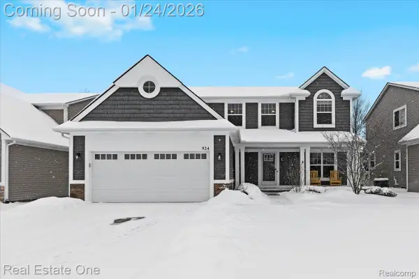 924 Riverstone Court, Milford, MI 48381