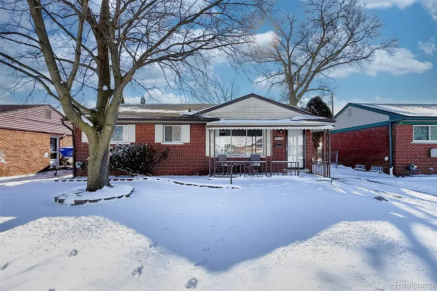 32429 Hazelwood Avenue, Westland, MI 48186 - Image #2