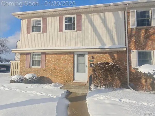 979 Kirts Boulevard, Troy, MI 48084