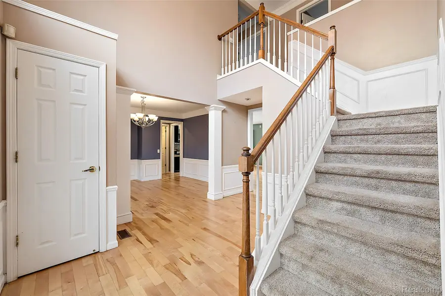 5699 Applegrove Drive, West Bloomfield, MI 48324 - Image #3