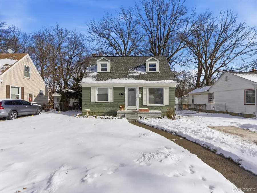 23490 Seneca Street, Oak Park, MI 48237 - Image #2