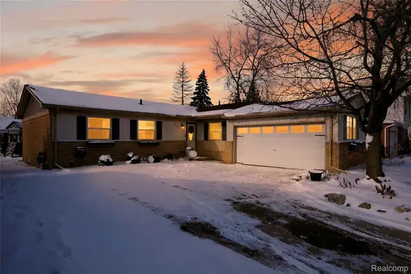 4624 Turner Street, Trenton, MI 48183