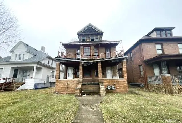 632-634 Clairmount Street, Detroit, MI 48202 - Image #2